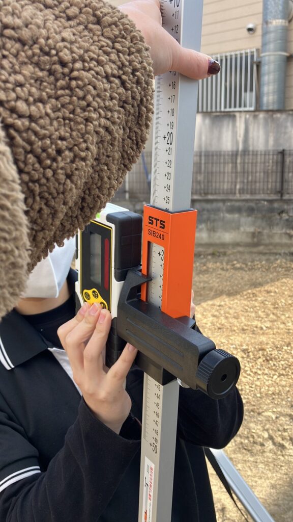 計画中の物件で、測量（レベル確認）を行いました