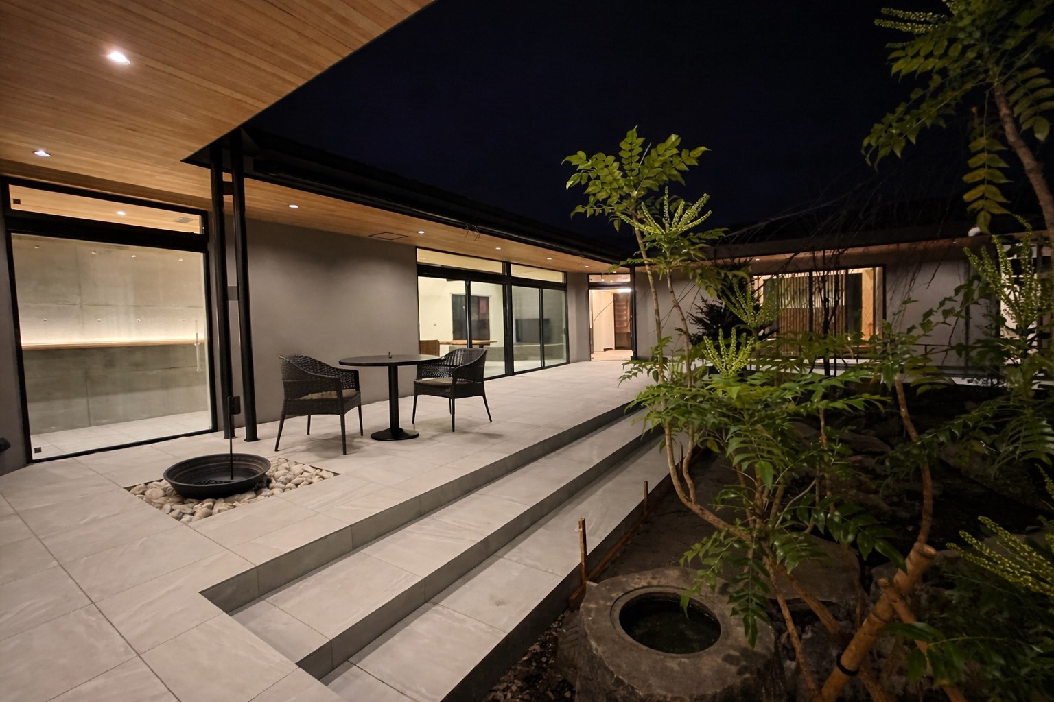 「四季の移ろいを愛でる家」動画