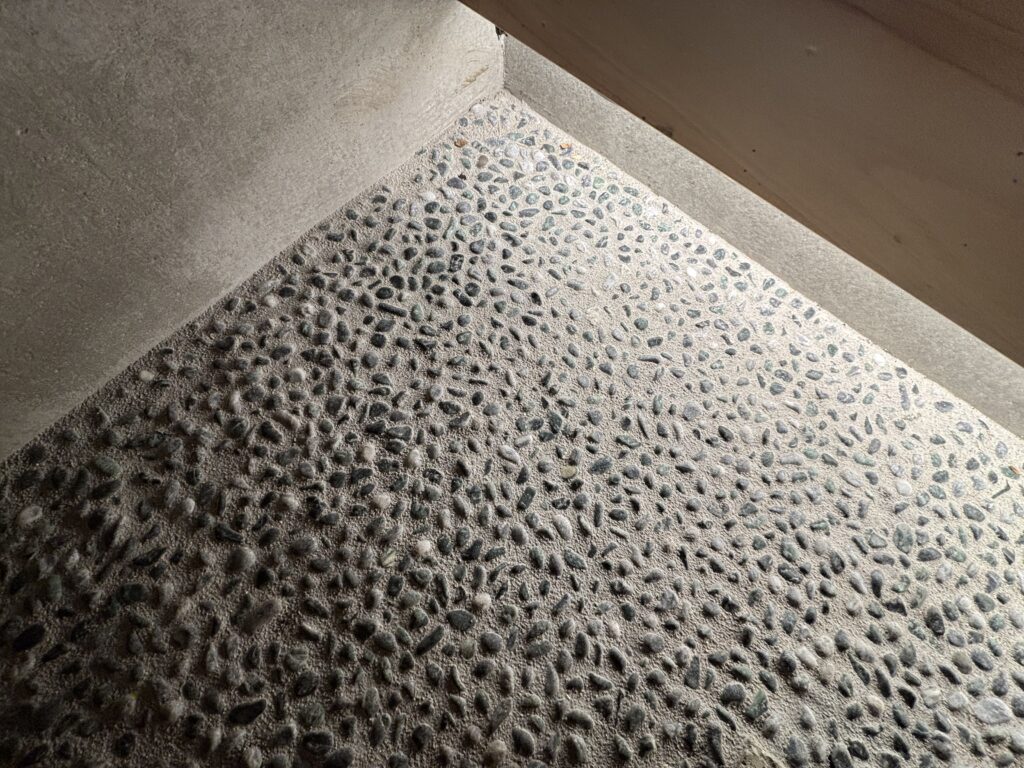 洗い出し仕上げ